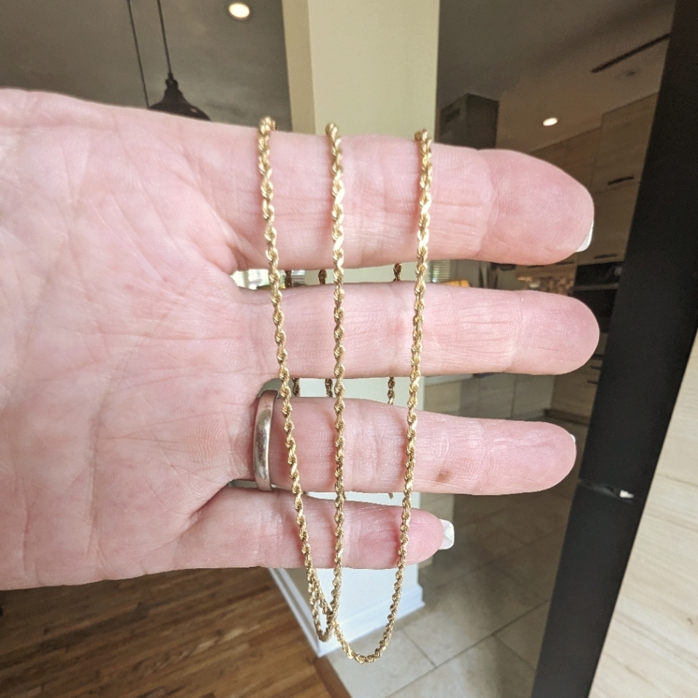 14k gold dimond-cut rope chain necklace. 24-in 1 mm
